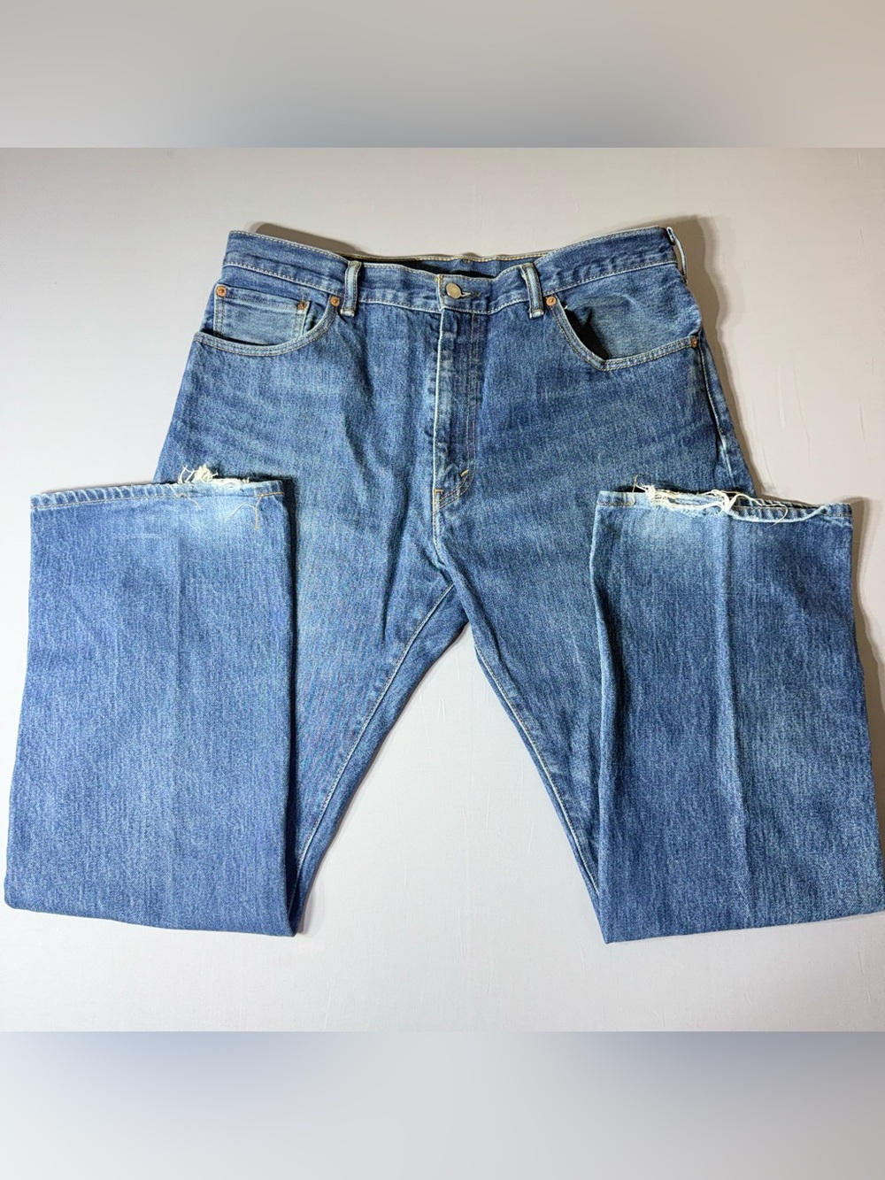 Levi's 517 Bootcut Jeans Medium Wash Distressed W38 L32